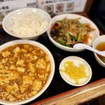 宝龍 - スタミナ炒め定食（850円）