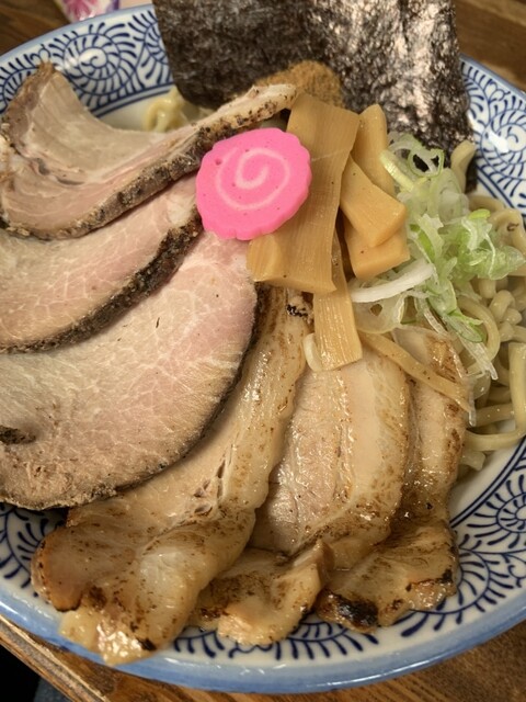 山形のラーメン店『らー麺 たまや零式』- 本格零式ラーメンとこだわりのつけ麺