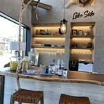 The Lake Side Cafe - 内観写真:カウンター席