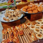 どんぐり - メニュー陳列棚