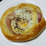 どんぐり - ベーコンエッグ