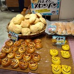 どんぐり - メニュー陳列棚