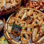 どんぐり - メニュー陳列棚