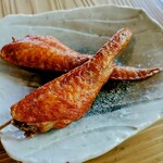 炭焼地鶏 山蔵 - 幻の手羽先(しお手羽)