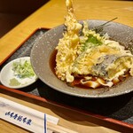 山本屋総本家 - 天ぷらぶっかけきしめん