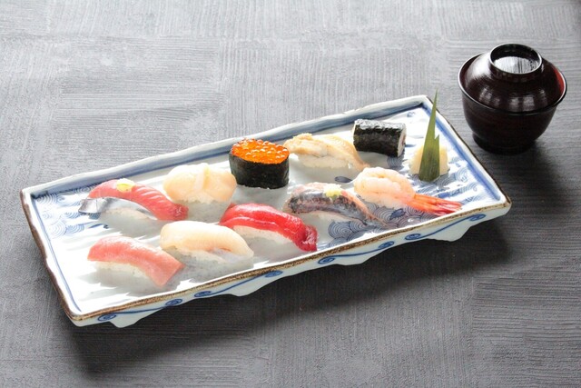 Sushi Taka Shimotakaido Asahi Zushi Sohonten photo 5