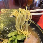 八代目 麺家 あくた川 - 平打ち中太麺