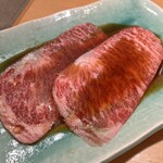 焼肉しみず - 焼きすき(2枚)