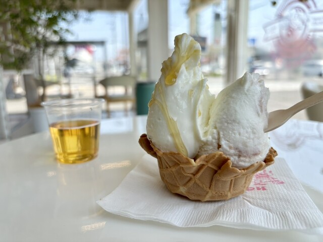 ハニーフラット様 アイスクォーツ バニラアイスクリーム - トワ・ヴェール 北海道黒松内町特産物手づくり