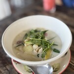 Shine Talay - チキンとココナツスープ