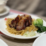 KAM'S ROAST - ロースト肉と麺のコンボ