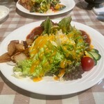 グルマン亭ながい - サラダがまた満載なんです(^^)