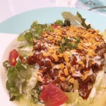 X-cafe - 阿波黒牛のタコライス  1100円  
      ピリ辛で美味しかった♡♡