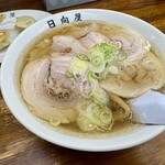 青竹手打ラーメン 日向屋 - 