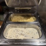 Royal Orchid Lounge - 