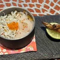 魚坐 - 