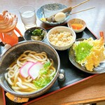 國安うどん - 料理写真:GWでも混雑なしで
うどんがいただける喜び♬