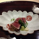 ぎんざ 一二岐 - ぎんざ 一二岐のスペシャリテ「かつをのわら焼き」