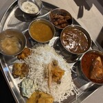 スパイスアンドカレー黄金の風 - 