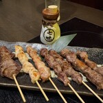 和牛・牛タン・地鶏×個室 鶴龍 - 串焼き盛り合わせ