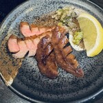 和牛・牛タン・地鶏×個室 鶴龍 - 牛タン元極上炙り焼き　ネギダレで