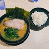 横浜ラーメン 新横家