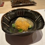 鮨処 有馬 - 蝦夷バフンウニとヤリイカ（鮨処 有馬）2024.11