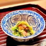 多仁本 - 先付けは赤貝と黄韮、九条葱のぬた和え　美味し過ぎて直ぐお酒を