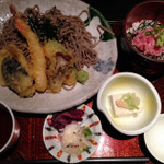 わさびの花 - 天ぷら蕎麦とミニネギトロ丼