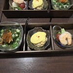 居酒屋 まき野 - 先付け最高！左がオススメ