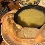 ピルピル&生ハム専門店 LUPIN - ピルピル～スペイン・バスク地方の伝統料理、鱈の身とコラーゲンのオイル煮