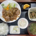 千代 - 豚しょう焼き定食