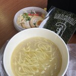 赤から - 具と麺は別盛り