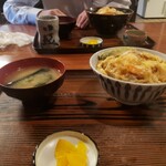 天山食堂 - 