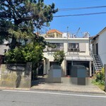 グルマン亭ながい - 店前に２台駐車可能。自分は停められましたが他はどうされたのか？