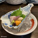 外小路 左近 - 鱸の造りと帆立の卵巣の造り