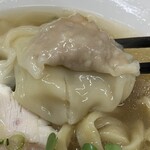 手打ち麺処 好き酒師 - 海老ワンタンのリフトアップ