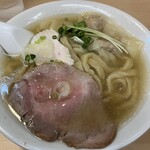 手打ち麺処 好き酒師 - 海老ワンタンメンのアップ