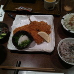 Tonkatsu Hanamura - 熟成ロースカツ（80g）とアジフライ定食（ポン酢）