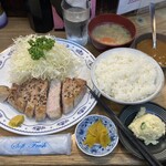 桐半 - ポークソテー定食塩胡椒¥1380と一口カレー¥150