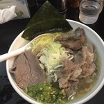 一条流がんこ総本家分家四谷荒木町 - 牛骨　上品「鹽」
      具材は牛タン、牛しやぶ肉の天使肉！
      脂も含め全てA5ランクの近江牛です。
      「1500」（1,500圓）
      「1000圓券」（1,000圓）
      「青唐」（100圓）。