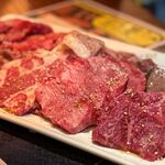 炭火焼ホルモン ぐう - 