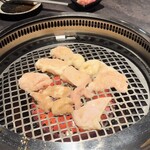 松阪牛一頭買い 大衆焼肉 松阪牛ホルモン - 