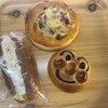まるじゅう - ポテトサラダ、ピザ、アンパンマン