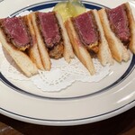 ハイボールバー　中洲1923 - ビーフカツサンド（ソース）