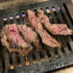 神戸牛焼肉と冷やしピーマン 金肉屋 - 