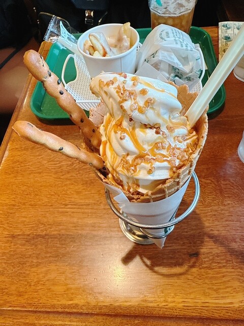 ラッキーピエロ 十字街銀座店（LUCKY PIERROT） - 十字街（ハンバーガー）の写真