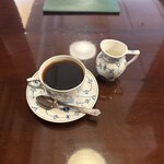 銀座七丁目花椿通り 椿屋珈琲 - 