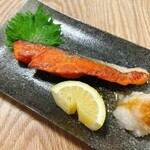 The　dining　YOSA八右衛門 - リラ's kitchen⑧
「極上 八右衛門醤油」を、鮭の塩焼きの添えの大根おろしに！