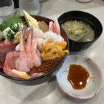 つきじ丼匠 - 彩丼（いろどりどん）